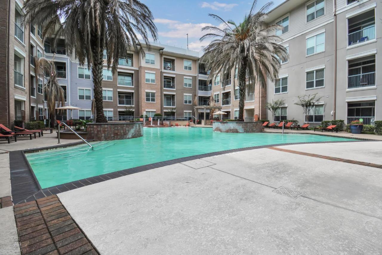 Luxury Designed Bedrooms Med Center By Nrg Stadium Daire